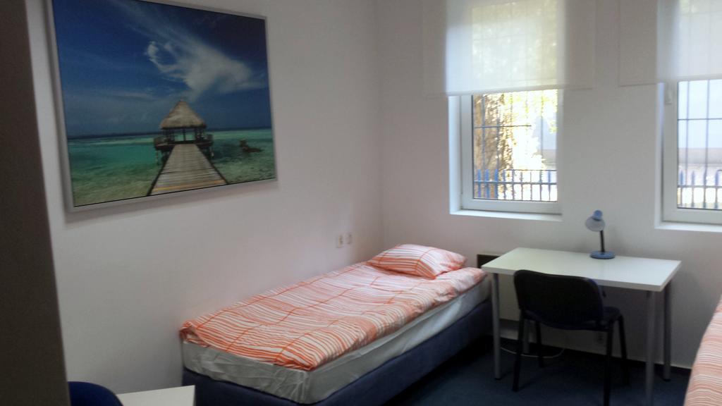 Auberge de jeunesse Erasmus House à Varsovie Chambre photo